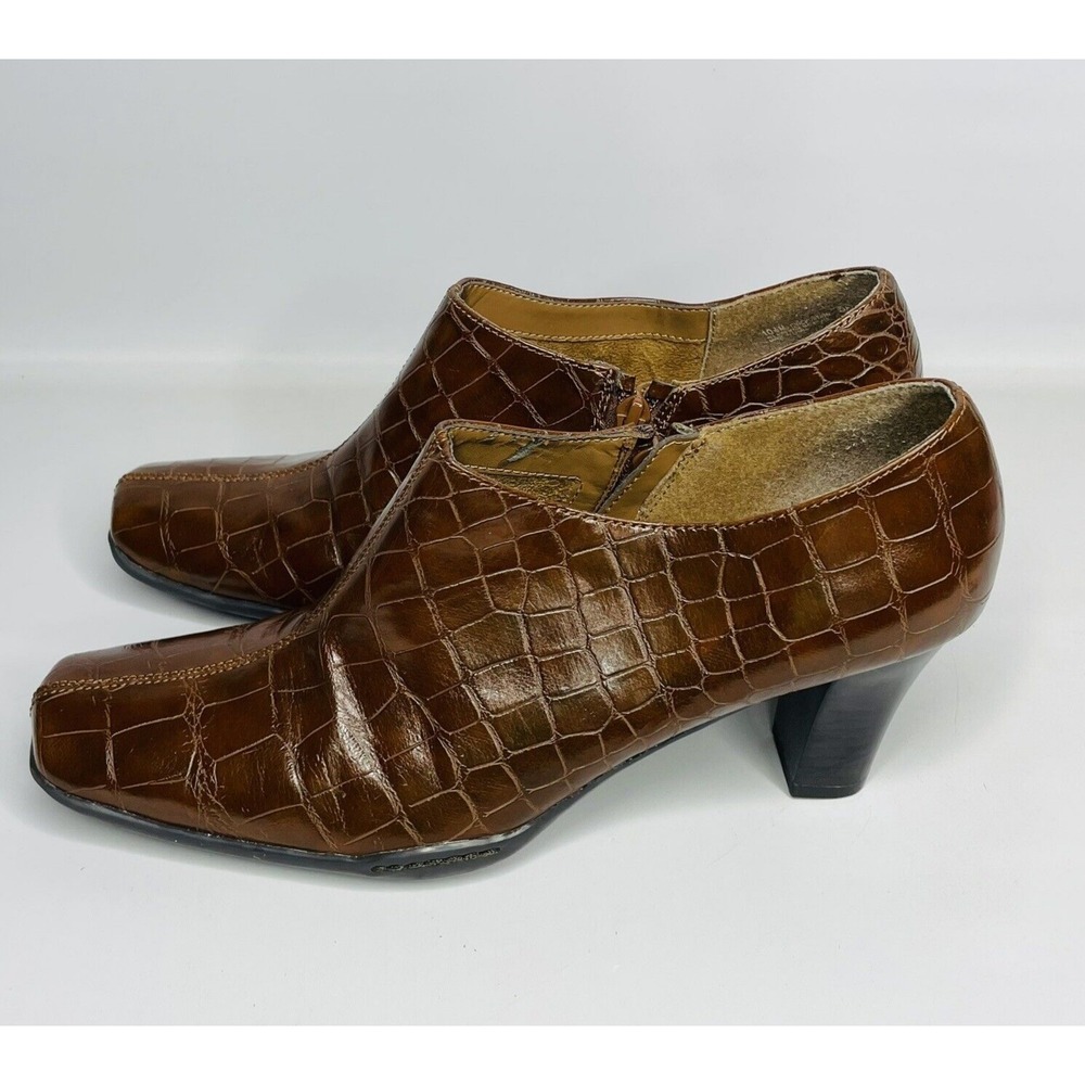 Aerosoles Cinchuation Ankle Bootie Heels Women's Size 10.5M Brown Snake Embossed